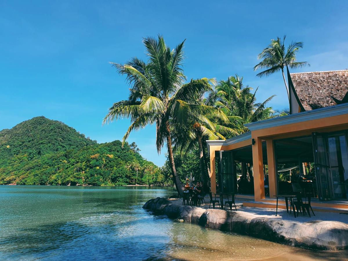 Coral Cove Beachfront Villa - Koh Chang Exterior photo